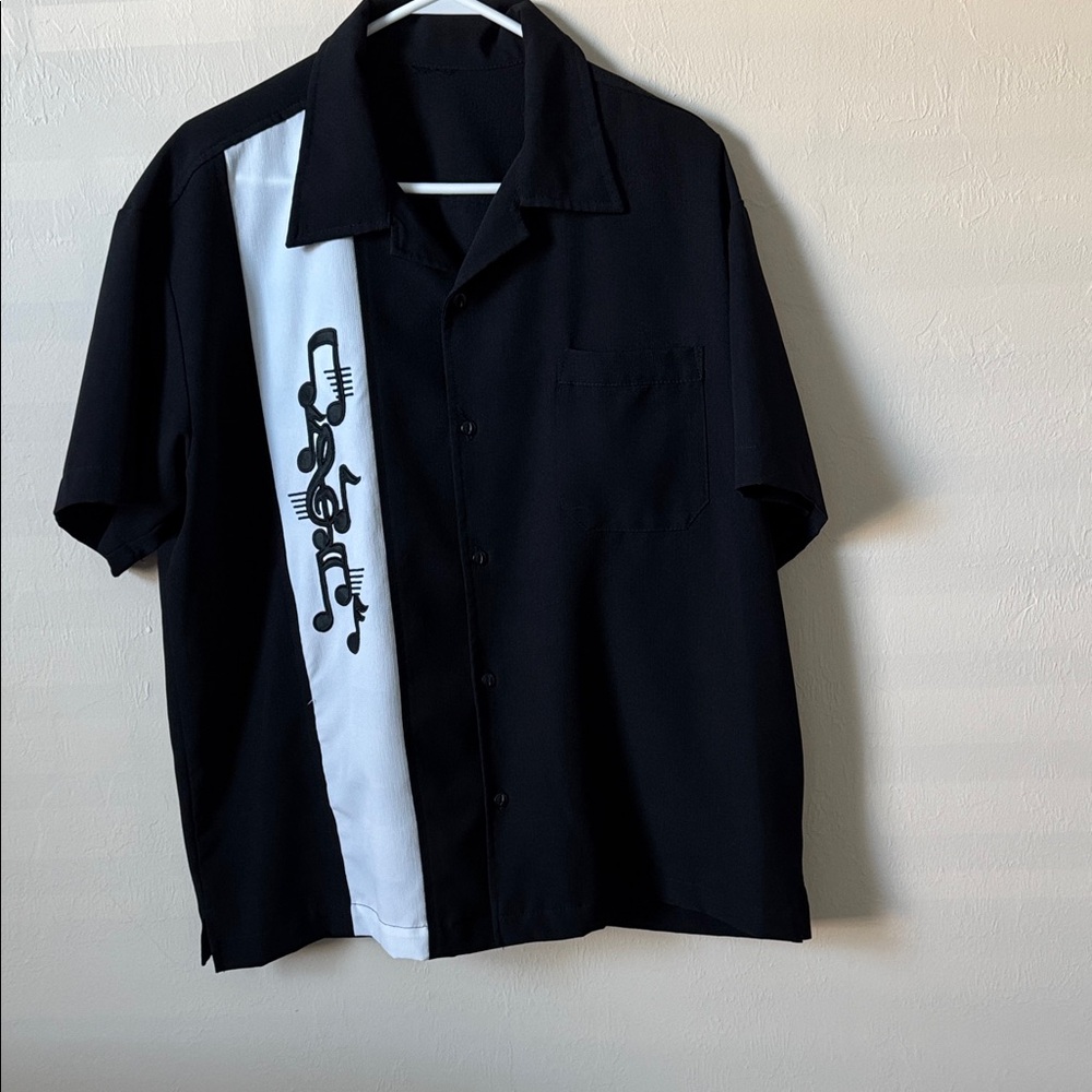 Men's Black and White Casual Button Down Shirt